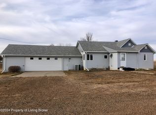 308 Lyle St, Golva, ND 58632