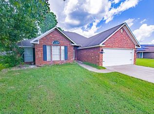 2704 Forrest Cir, Durant, OK 74701
