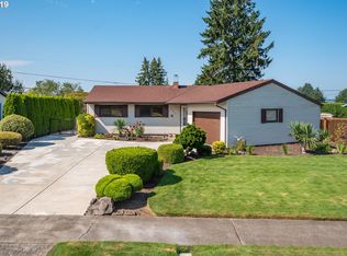 12439 NE Stanton St, Portland, OR 97230