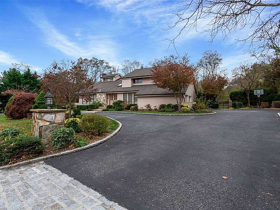 4th image of 41 Louis Dr