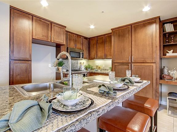 5th image of 21301 Erwin St Unit 205