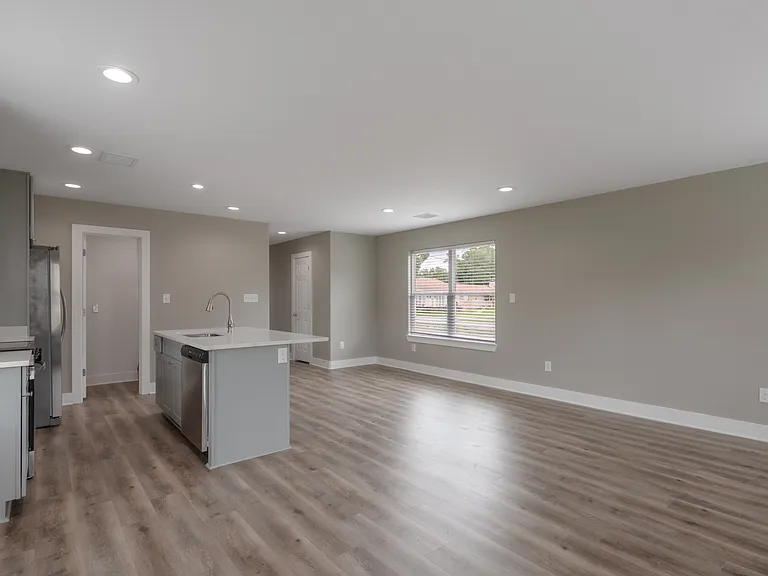 250 N Shady Oaks Dr — Photo 17