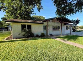 1101 Hackberry Drive, Marble Falls, TX 78654