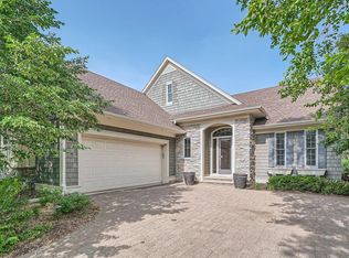 1625 Waterford Ct, Golden Valley, MN 55422