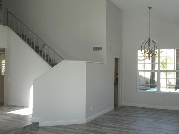3rd image of 7032 W Piute Ave