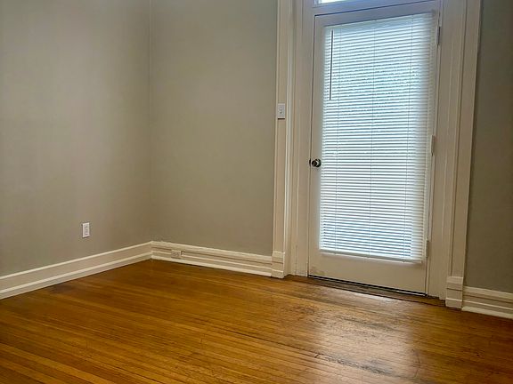 2nd image of 500 E 6th St APT 12
