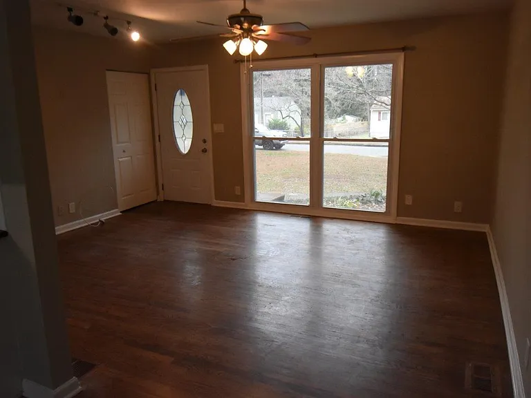 397 Jon Scott Dr — Photo 17