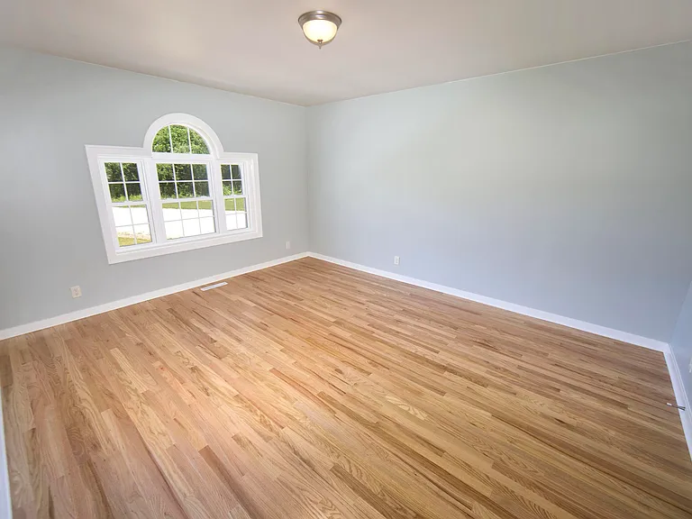 1255 Westwood Dr — Photo 9