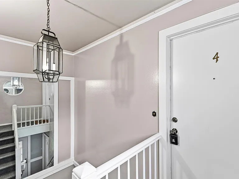 2501 Marilee Ln #4 — Photo 3