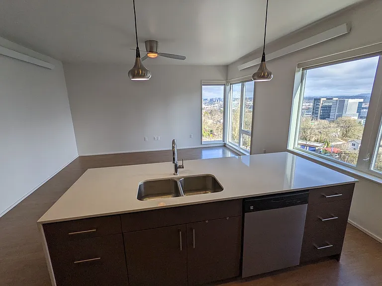 Viewpoint Terrace Apartments — Photo 65