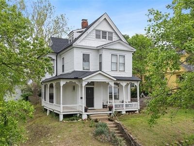 3601 State Line Rd, Kansas City, MO, 64111