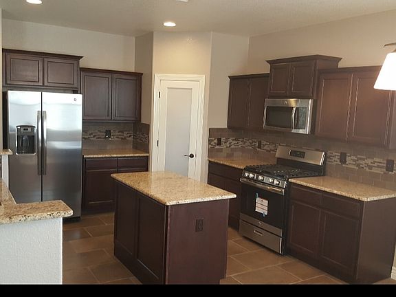 3rd image of 704 Carbine Dr
