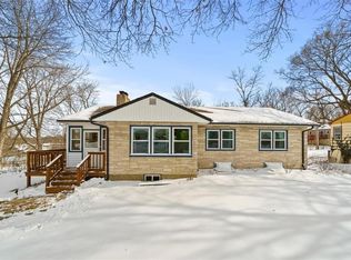 7529 Mission Rd, Prairie Village, KS 66208