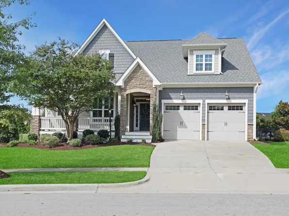 113 Split Trunk Path, Holly Springs, NC 27540