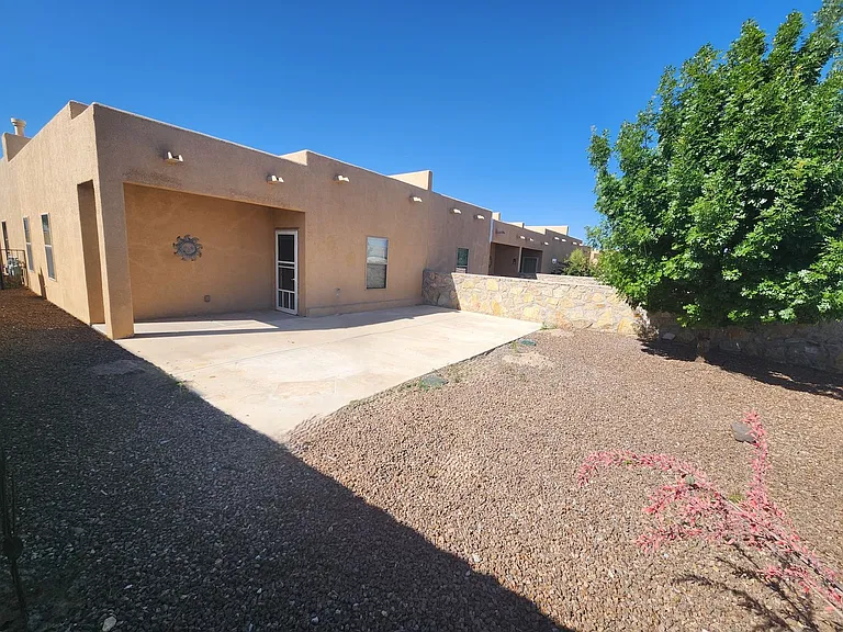 1983 Pinetrail St — Photo 36