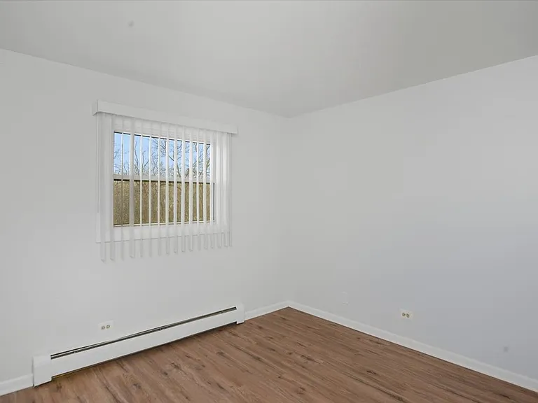 126 W Washington St #324 — Photo 4