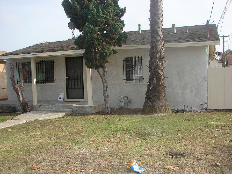1st image of 332 Stepney St
