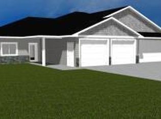 518 Kaylee Ct, Watertown, SD 57201