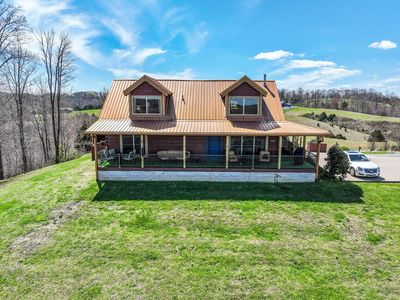 1520 Holly Bend Dr, Byrdstown, TN, 38549