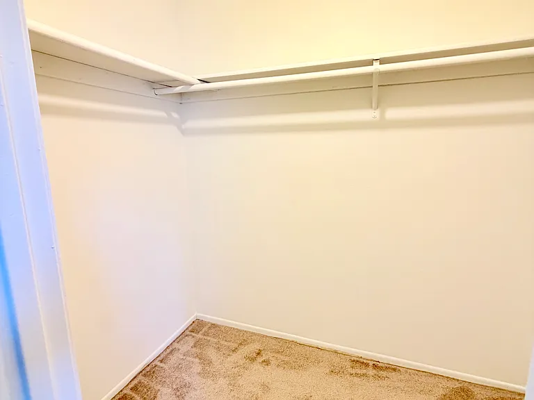 333 W Lexington Dr #2 — Photo 14