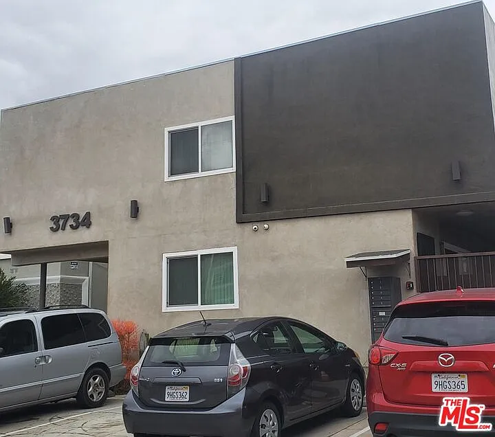 3734 Vinton Ave #8