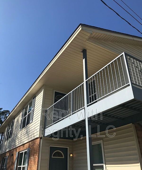 1st image of 156D Locke St