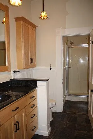 612 N Walnut St — Photo 5
