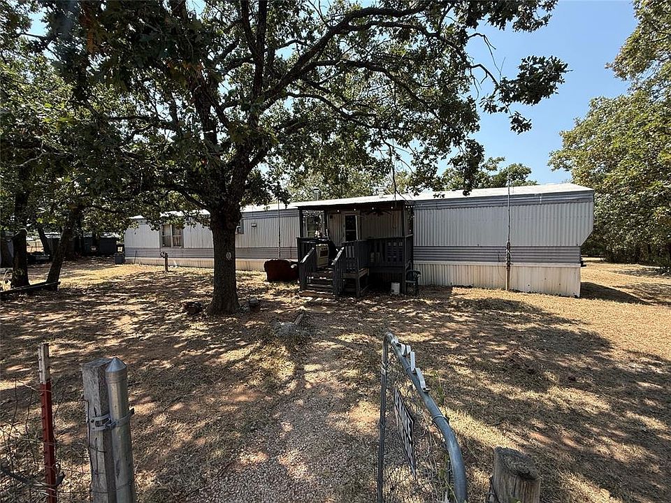 1st image of 104 Summer Oaks Dr