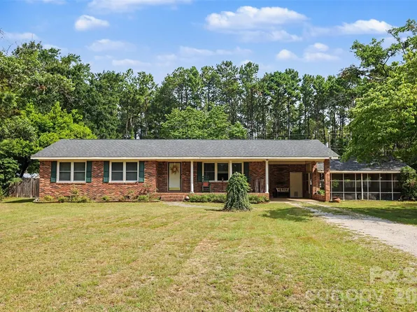 6774 Woodhaven Rd, Kershaw, SC 29067