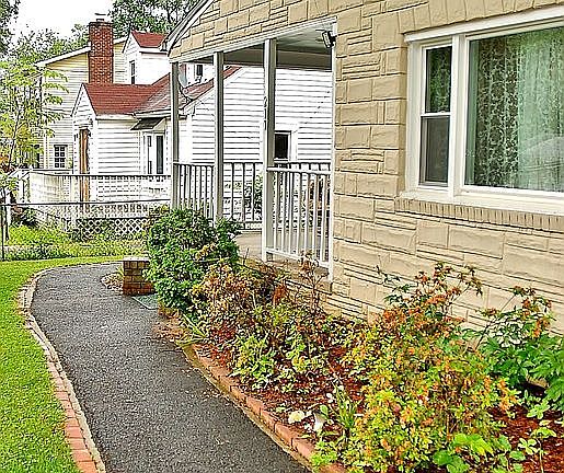 4th image of 217 Elizabeth Ave