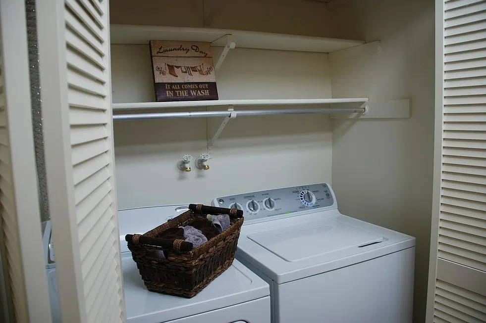 Belmont Hill Aprtments — Photo 4