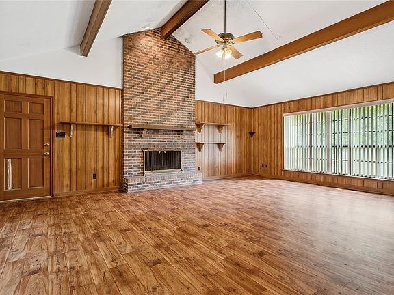 3rd image of 61160 Queen Anne Dr