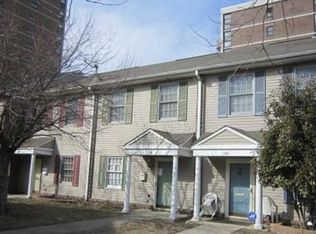 104 Stevens Ct, Camden, NJ 08103