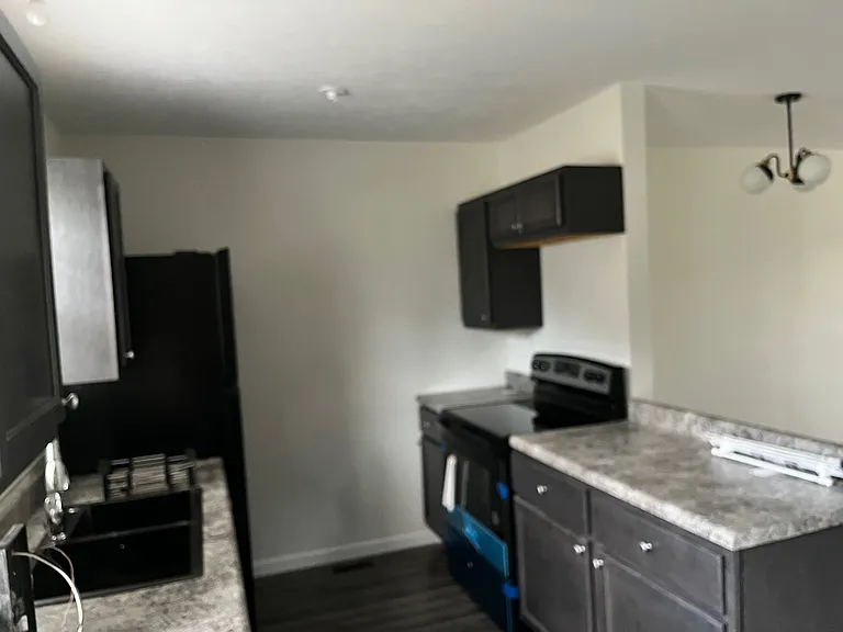 956 Foxwood Ct — Photo 4
