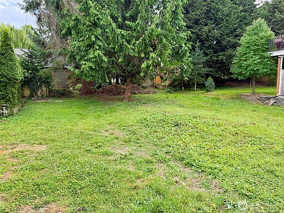 4th image of 542 Donovan Avenue