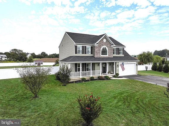 4th image of 141 Independence Ct #42