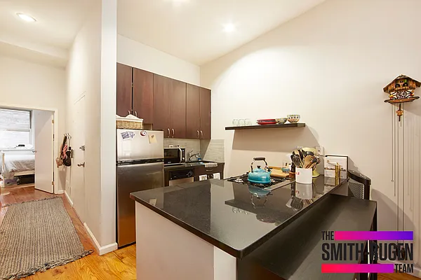 Rented by R New York | media 25