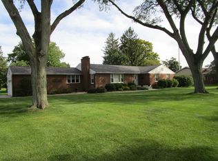 912 S Mercer Ave, Bloomington, IL 61701