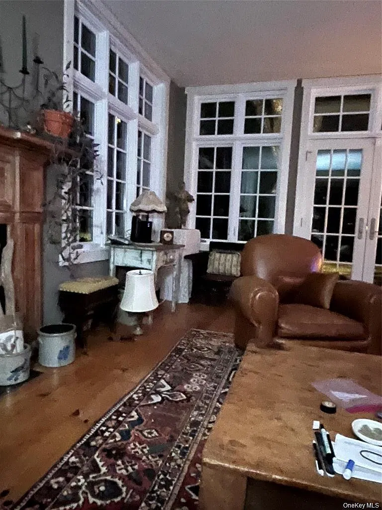 3 bed, 2.5 bath, 2028 sqft, $2,900 — Photo 4