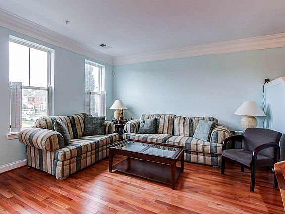 4th image of 23902A Catawba Hill Dr