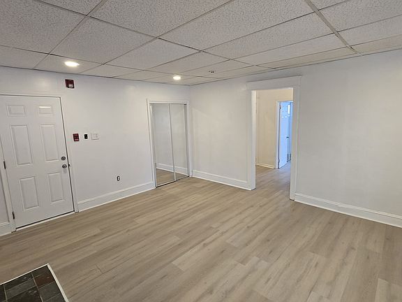 3rd image of 24 Kent Rd #1