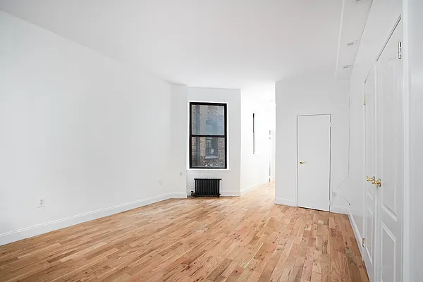 Rented by Compass | media 2