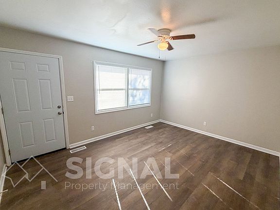 2nd image of 123 Willow St