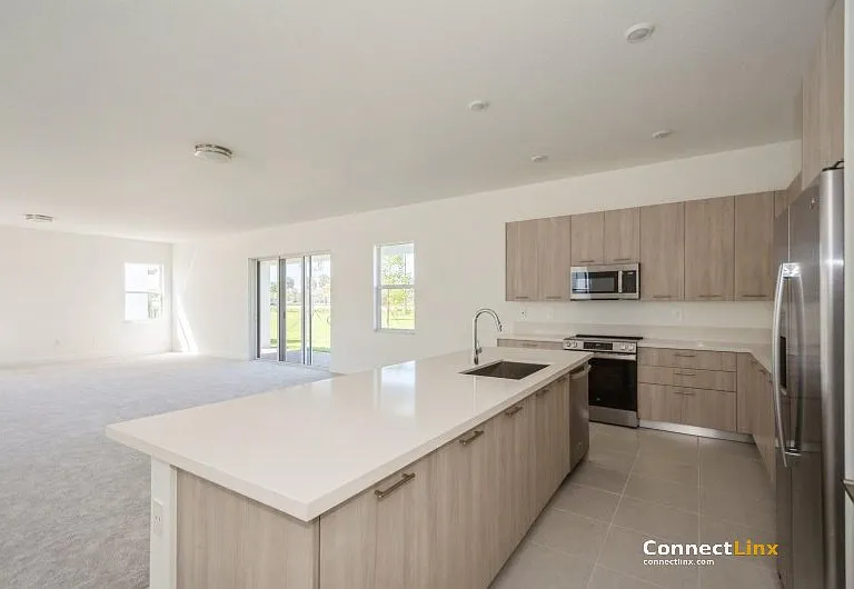 12290 SW 44th Ct — Photo 6