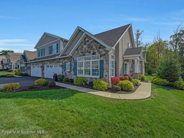 10 Avalon Rd, Clarks Summit, PA 18411