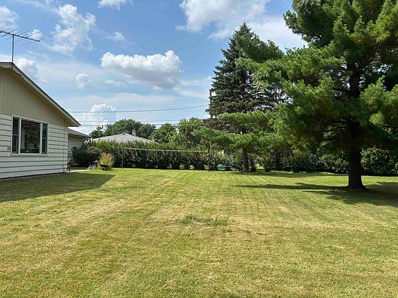 4th image of 917 Park View Dr