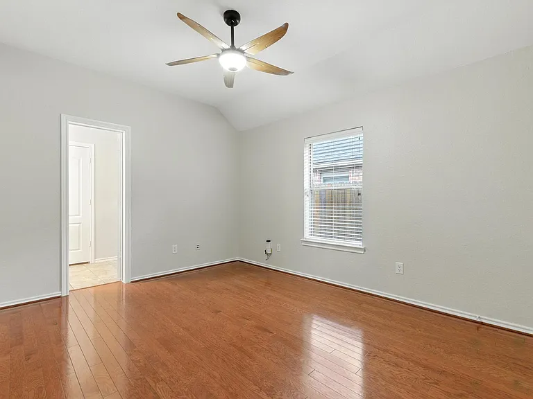 28527 Connordale Ln — Photo 25