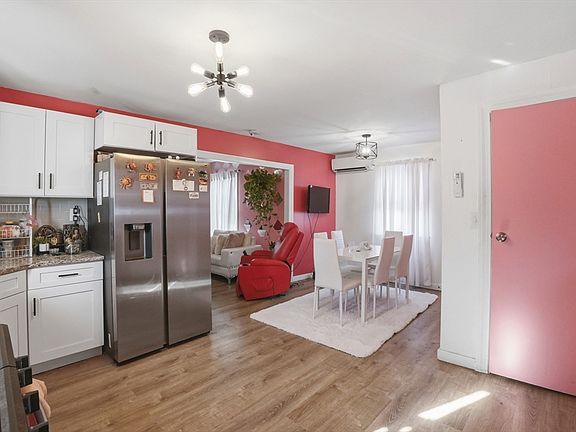 3rd image of 28 Warnock St