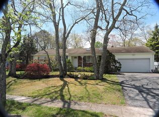 863 Derry Dr, Toms River, NJ