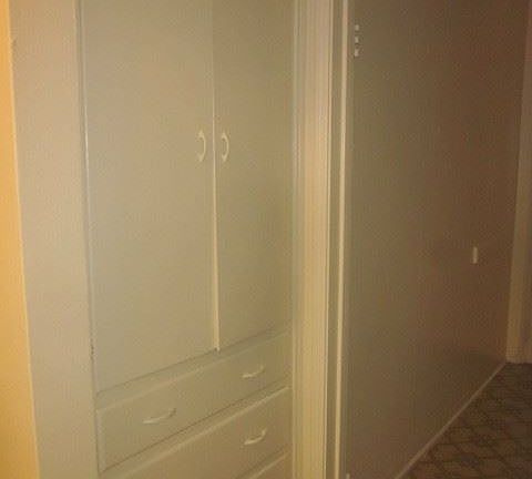 2nd image of 114 W Pearl St